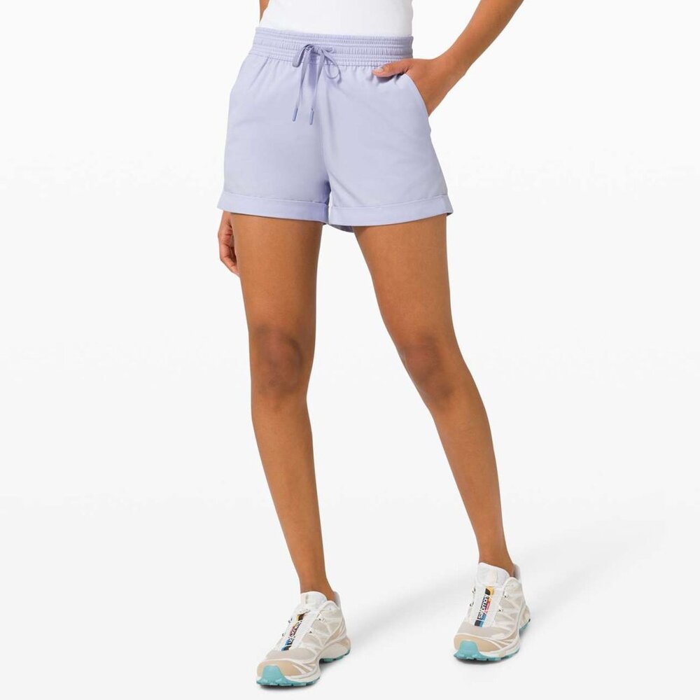 LULULEMON Spring Break Away Short *4-way Stretch 3" Size‎ 4
